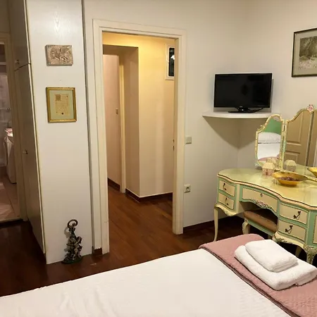 The Writer's House-liston Corfu Apartment *